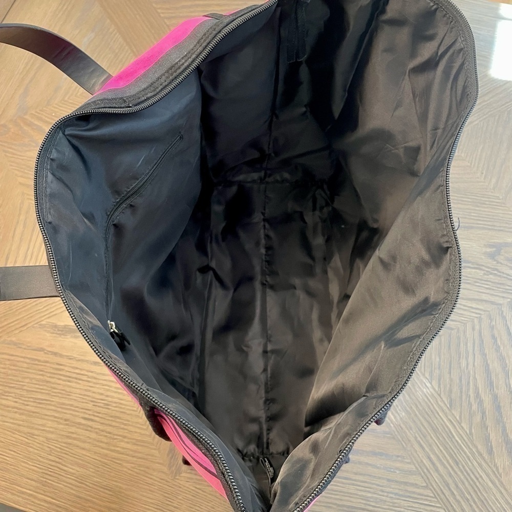 VICTORIA’S Secret Large Striped Rainbow Neon Tote Bag - Picture 4 of 11